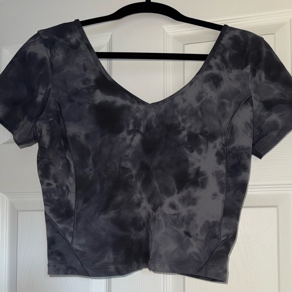 lululemon athletica Tops - Lululemon Black Swiftly Top - Just like new